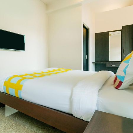 Super Hotel O Elegant Kings Park Residency Tripunithura Exterior photo